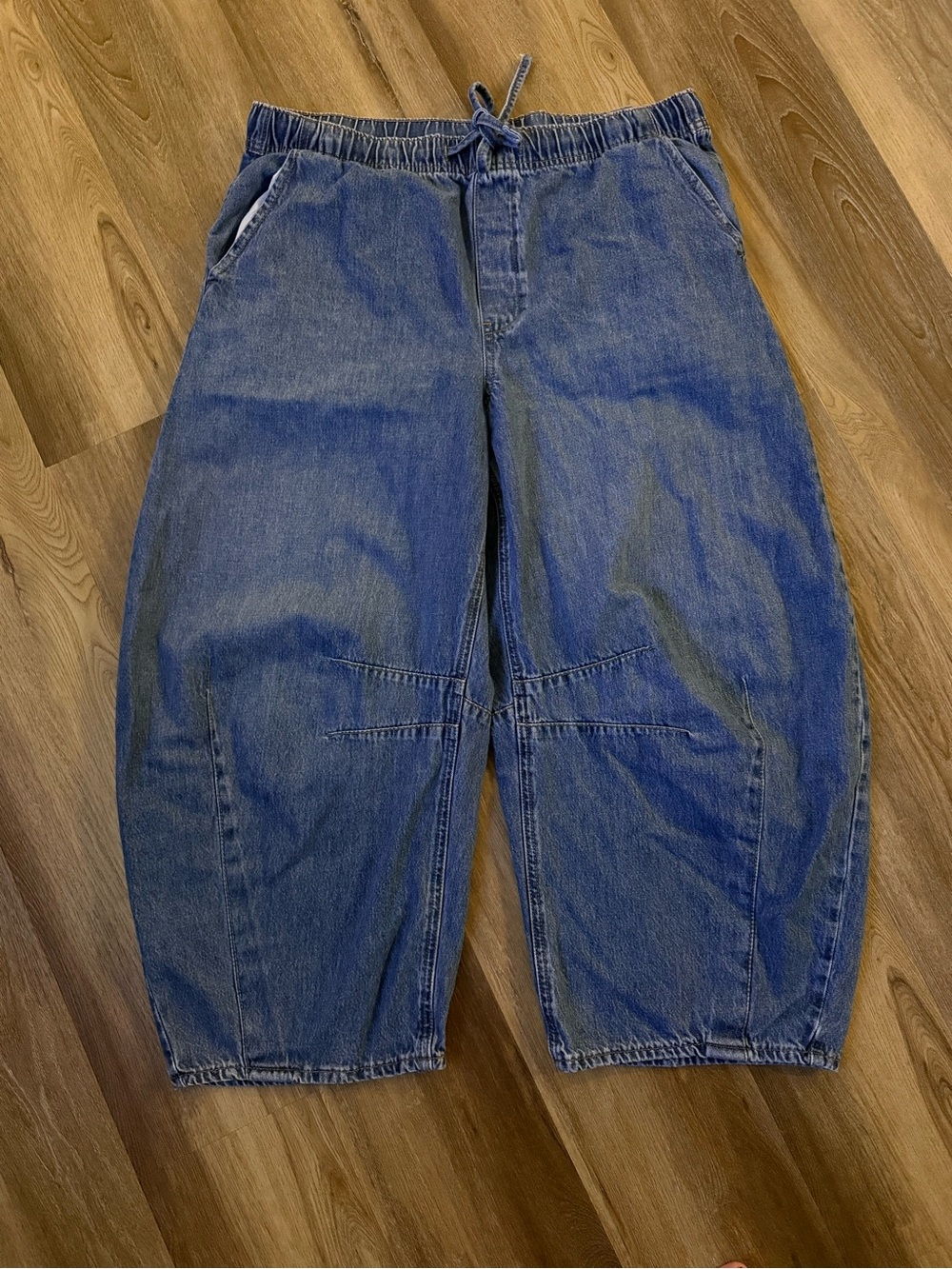Old Navy Women’s Relaxed Barrel Indigo Drawstring Jeans